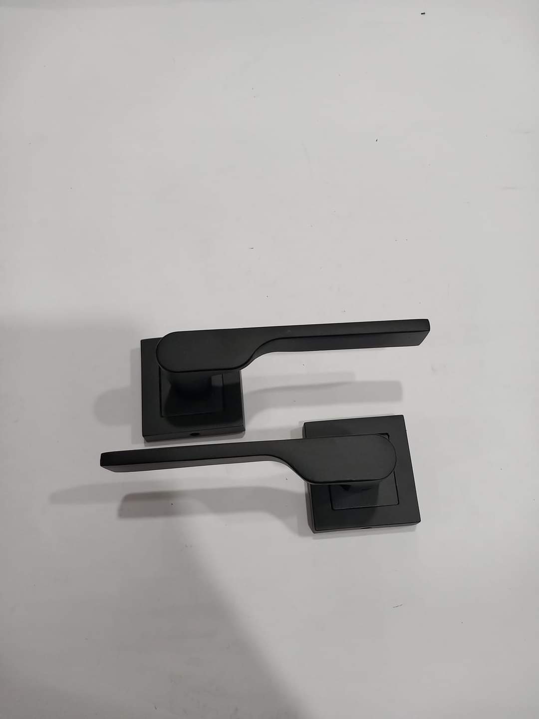 Kare Leydi Rozet Kapı Kolu