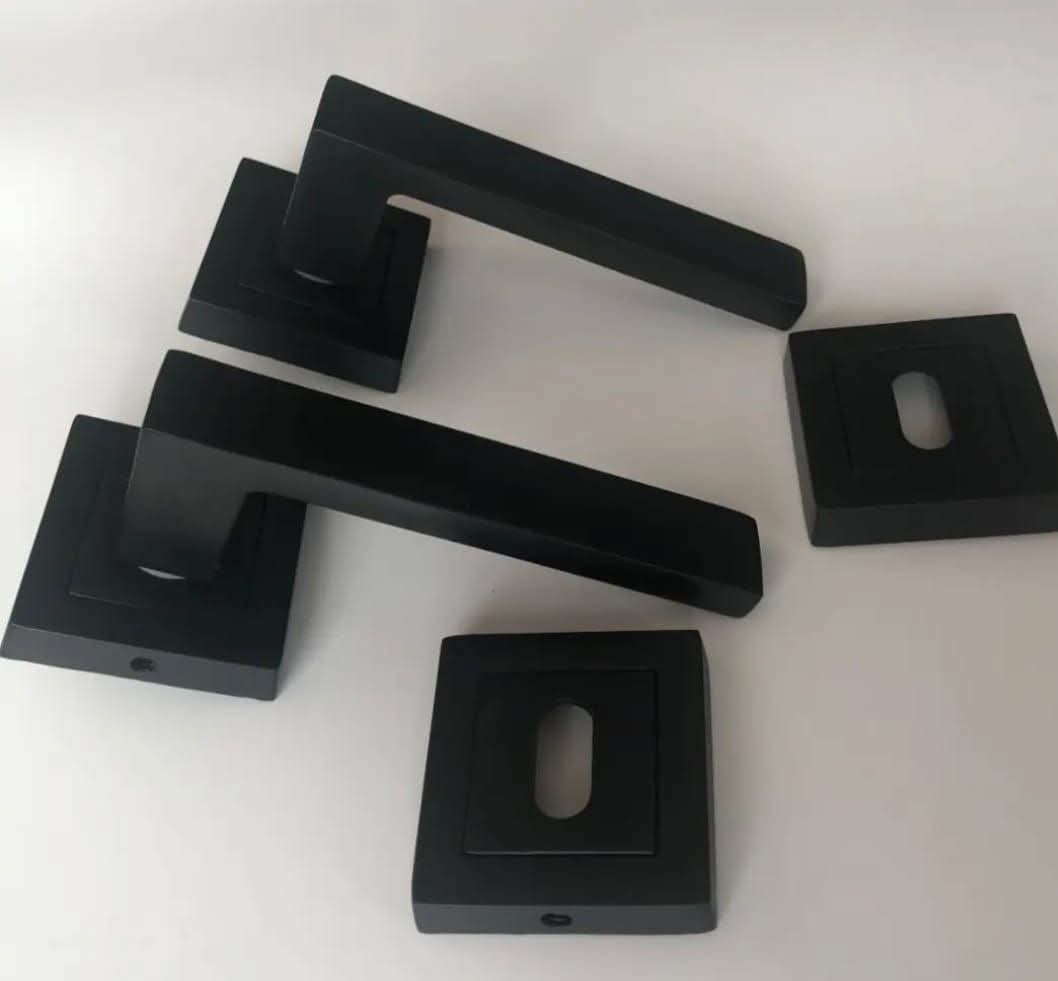 Siyah Kapı Kolu Modelleri